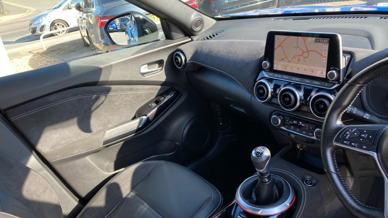 Nissan Juke 1.0 DiG-T Tekna+ 5dr Petrol Hatchback